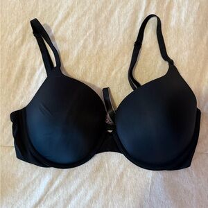 Victoria’s Secret black push up bra